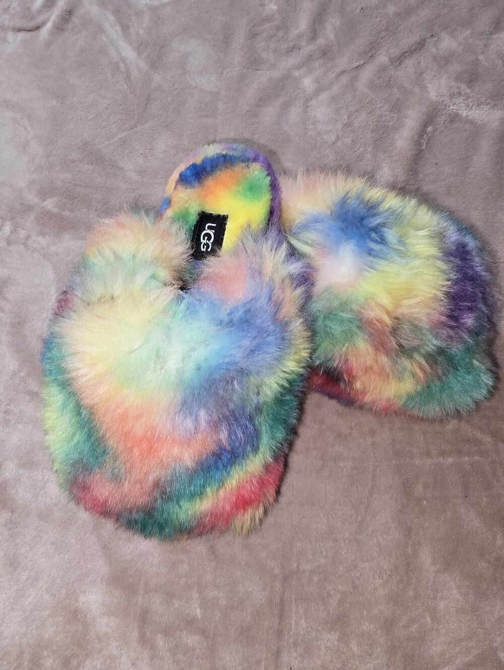UGG Fluff Yeah Pride Slide Slippers Rainbow Tie Dye Slingback Wool Lamb Size 7
